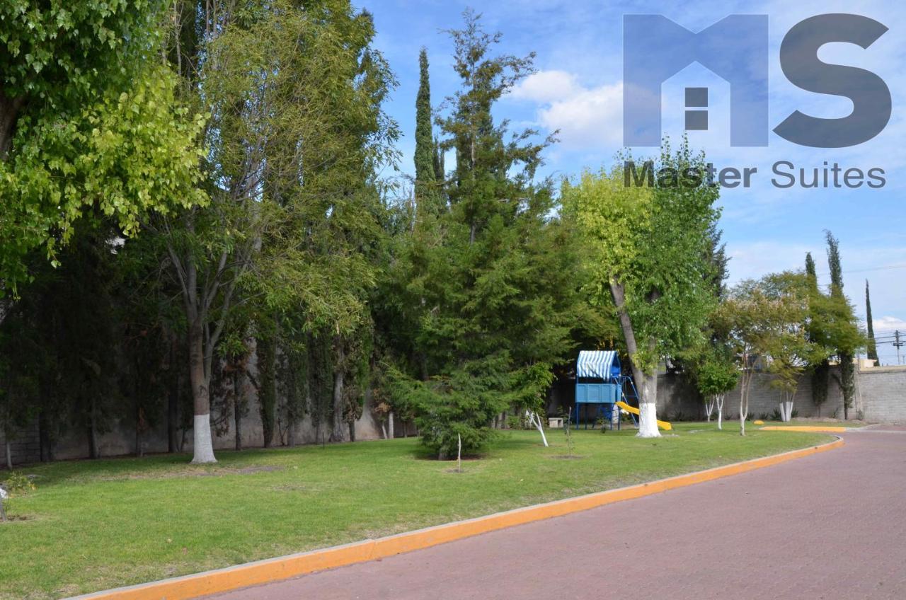 +Ms +Fascinante Suite +Alberca Y Jardines + Bernardo Quintana 18B Mendiola Bagian luar foto